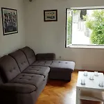 Quiet Escape Apartments