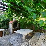 Apartments Dakovic
