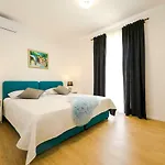 Holiday Home Ikka With Swimming Pool