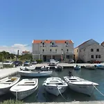 Villa Menalo