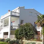 Apartments Gorda - 50M From Beach