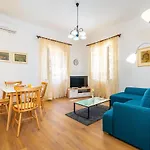 History Apartments Center