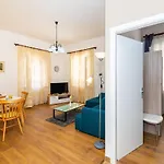 History Apartments Center