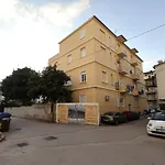 Idassa Bridge Apartments