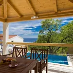 Villa Dundo Pero
