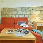 Astor Studio 2