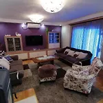 Holiday House Roncevic 50 M From Sea A1
