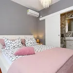 Apartments Mediteranea 1