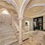 Ivan Apartments