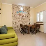 Apartments Bobeta
