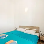 Snug Apartment In Vir With Sea Beach Nearby