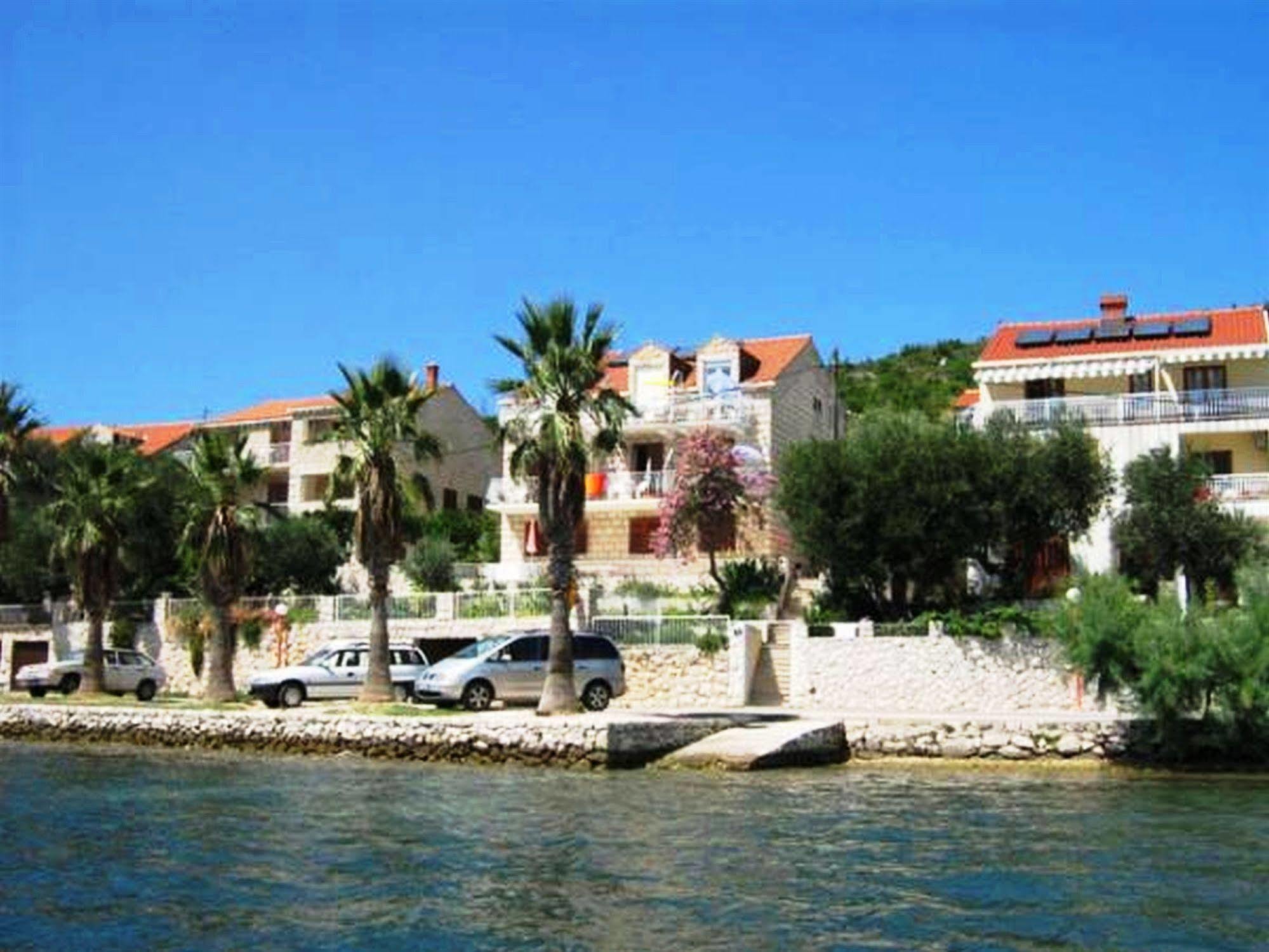 Adria Guest house