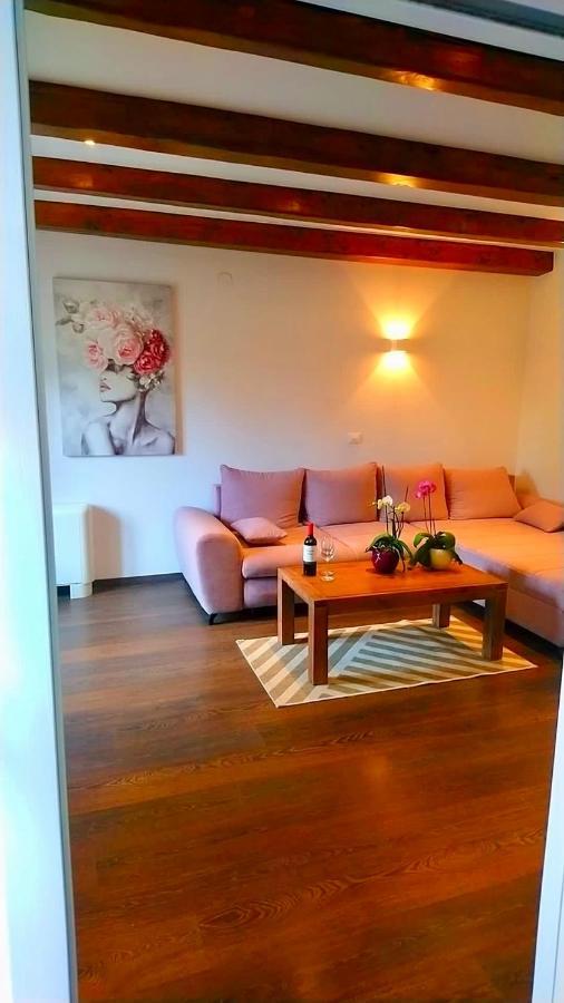 Апартаменты Lili Mar, 2-bedroom With Private Parking Дубровник