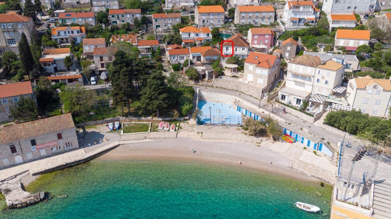 S1 - Just 50m From The With Sea View Апартаменты Корчула