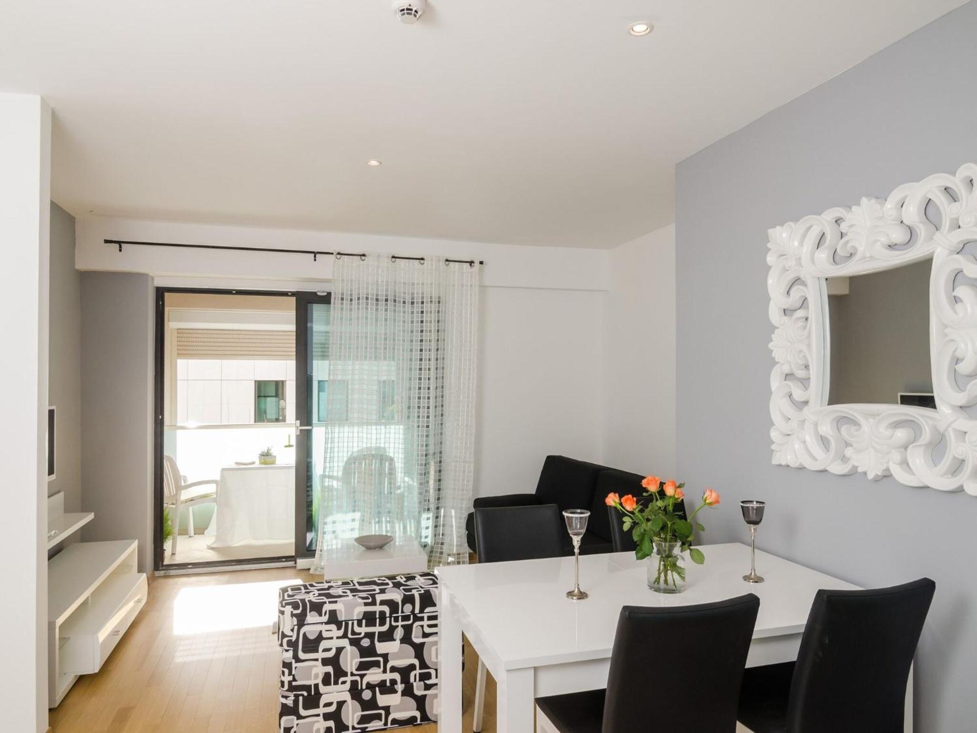 Apartment Atlant - One Bedroom With Balcony And Side Sea View