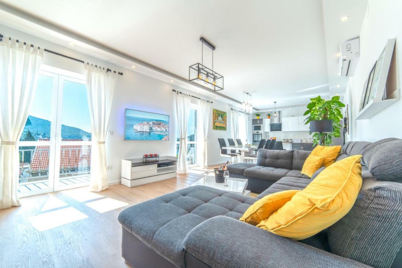 Luxury 5* By Guide & Sleep Apartament *